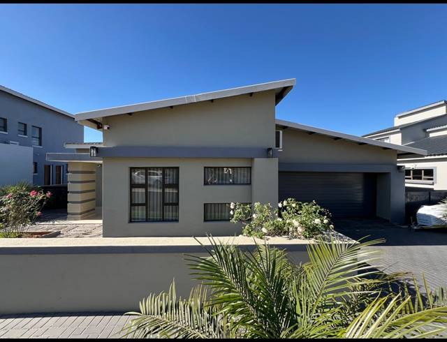 3 BEDROOM HOUSE FOR SALE IN WOODHILL ESTATE